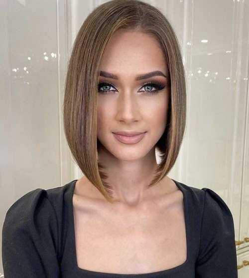 Les meilleures coupes de cheveux pour cheveux raides 2026 : photos, tendances