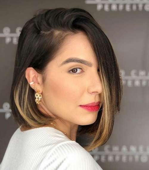 Les meilleures coupes de cheveux pour cheveux raides 2026 : photos, tendances