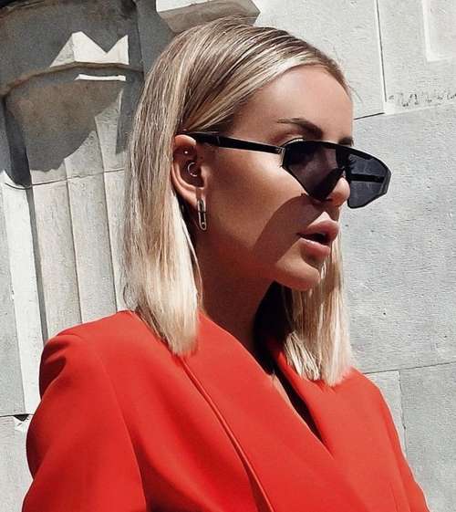 Les meilleures coupes de cheveux pour cheveux raides 2026 : photos, tendances