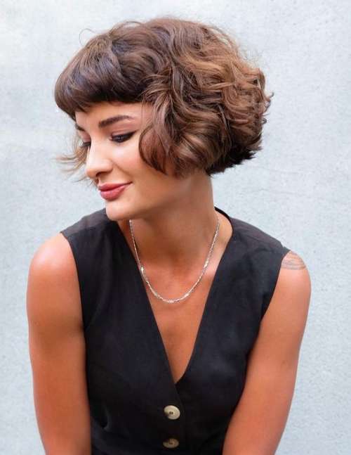 Frange réelle 2026: photos, tendances, tendances de la mode