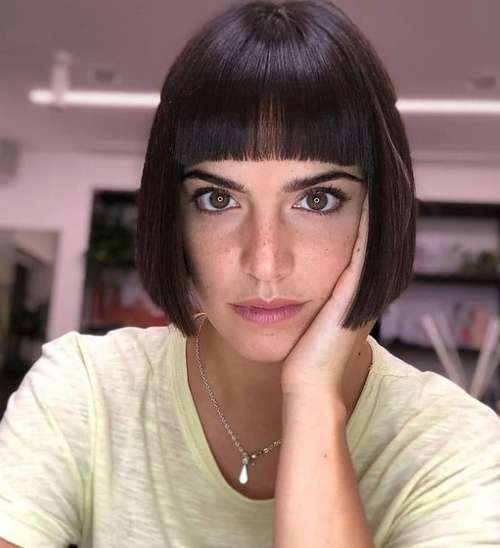 Frange réelle 2026: photos, tendances, tendances de la mode