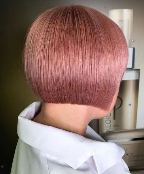 Bob kare avec frange 2026: photos de coupes de cheveux à la mode, tendances