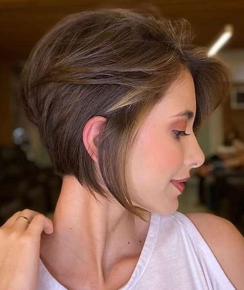 Bob kare avec frange 2026: photos de coupes de cheveux à la mode, tendances