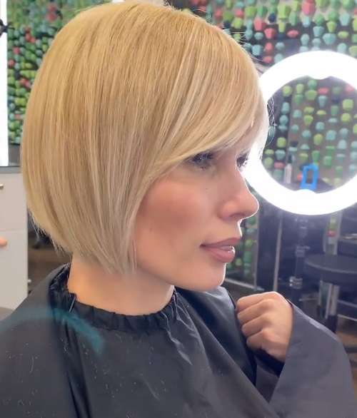 Bob kare avec frange 2026: photos de coupes de cheveux à la mode, tendances