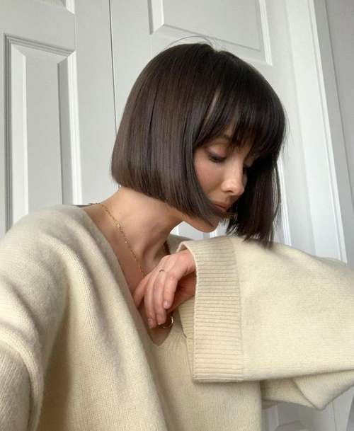 Bob kare avec frange 2026: photos de coupes de cheveux à la mode, tendances