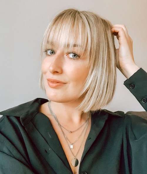 Bob kare avec frange 2026: photos de coupes de cheveux à la mode, tendances