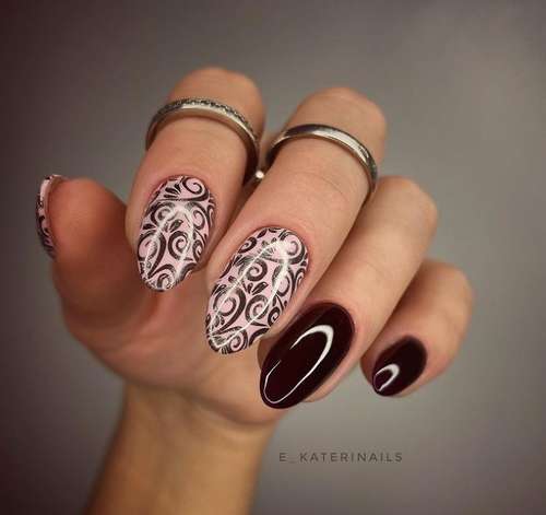 Manucure bicolore bordeaux