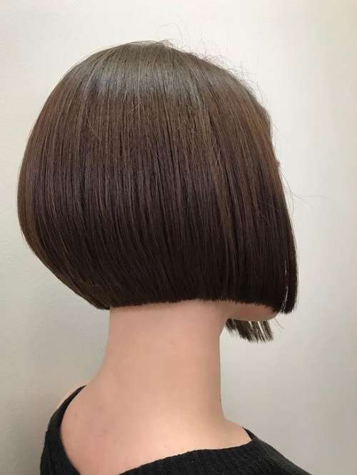 Coupes de cheveux courtes pour les femmes sans frange 2026: photos, actualités mode