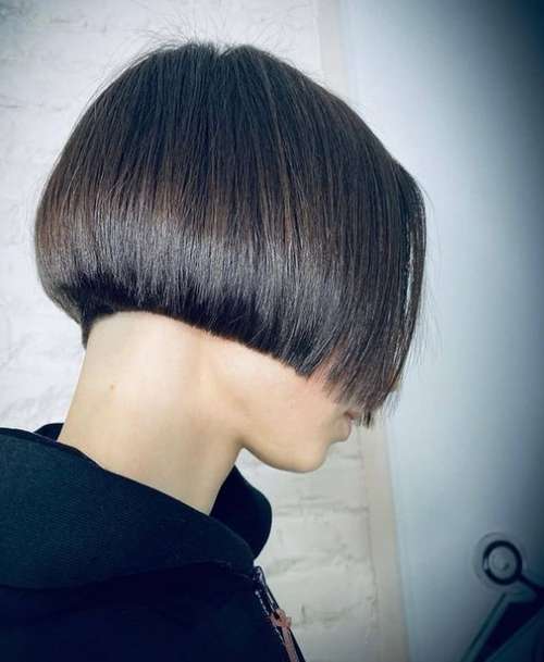 Coupes de cheveux courtes pour les femmes sans frange 2026: photos, actualités mode