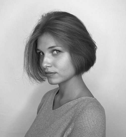 Coupes de cheveux courtes pour les femmes sans frange 2026: photos, actualités mode