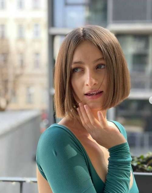 Coupes de cheveux courtes pour les femmes sans frange 2026: photos, actualités mode
