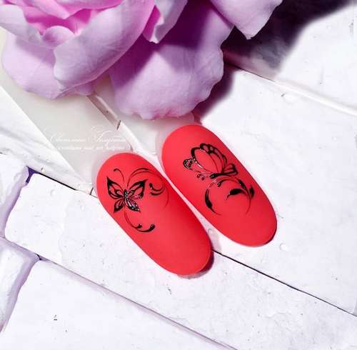 Manucure papillon 2026: nouvelles photos de conception