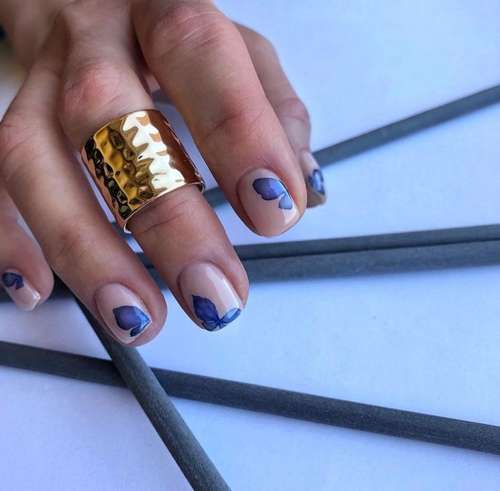 Manucure papillon 2026: nouvelles photos de conception