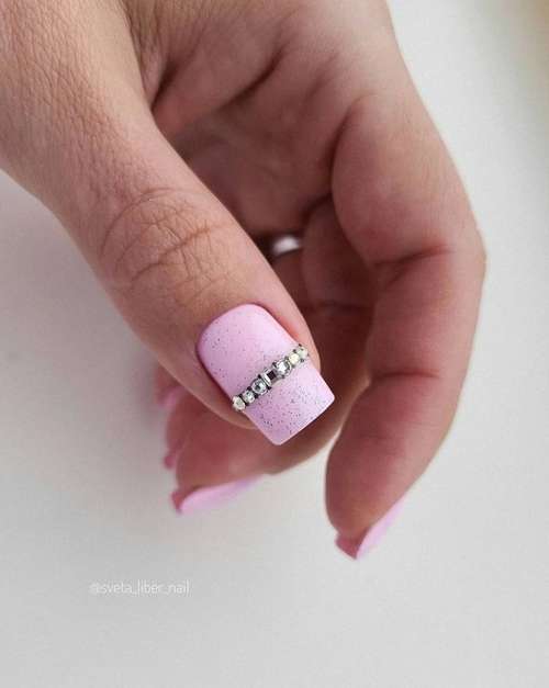 Manucure rose 2026: nouveautés à la mode de la manucure rose