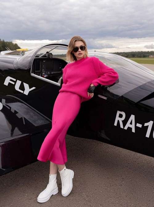 Jupe midi 2026: quoi porter, les mannequins en photo