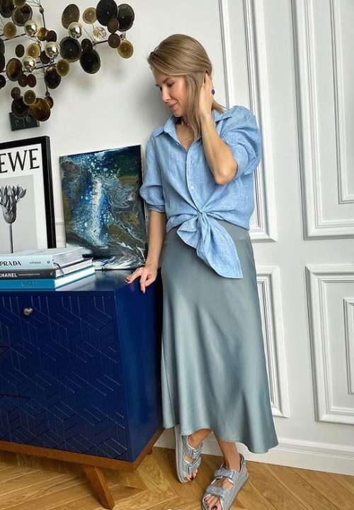 Jupe midi 2026: quoi porter, les mannequins en photo