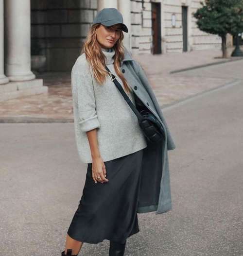 Jupe midi 2026: quoi porter, les mannequins en photo