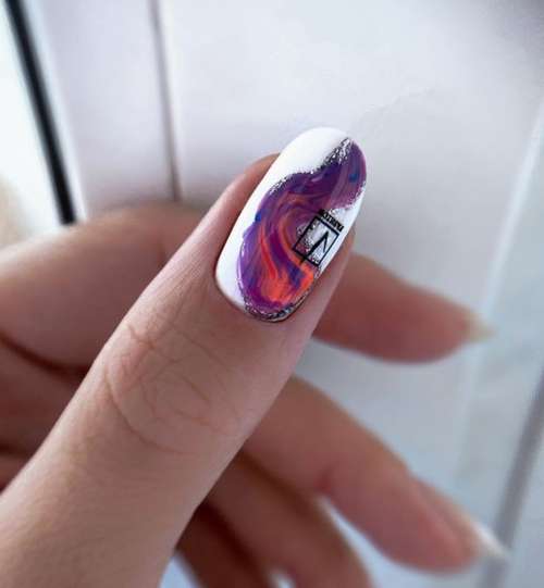 Manucure lilas 2026: belles nouveautés, photo avec design