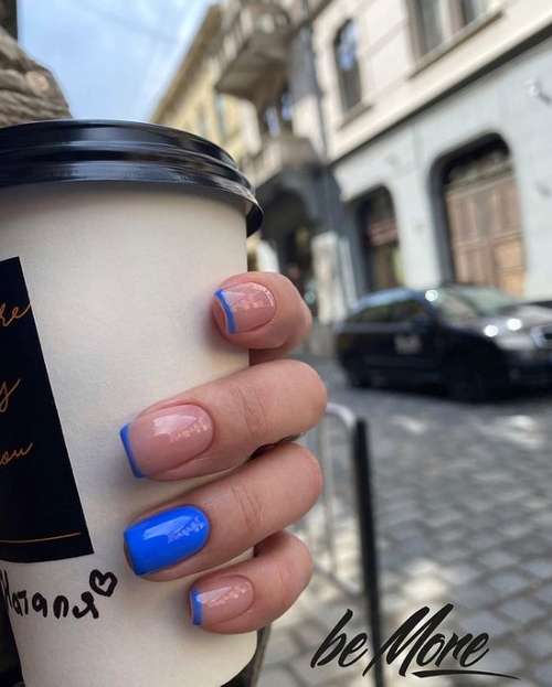 Veste colorée pour ongles courts: design photo 2026, tendances