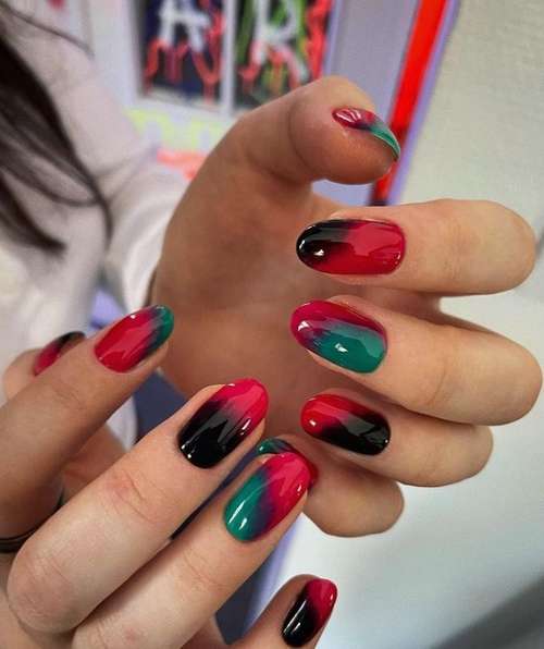 Manucure avec divorces 2026: conception d'ongles, actualité photo