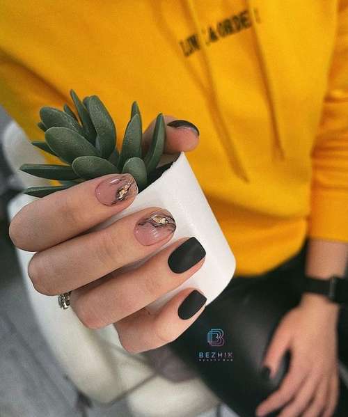 Manucure avec divorces 2026: conception d'ongles, actualité photo