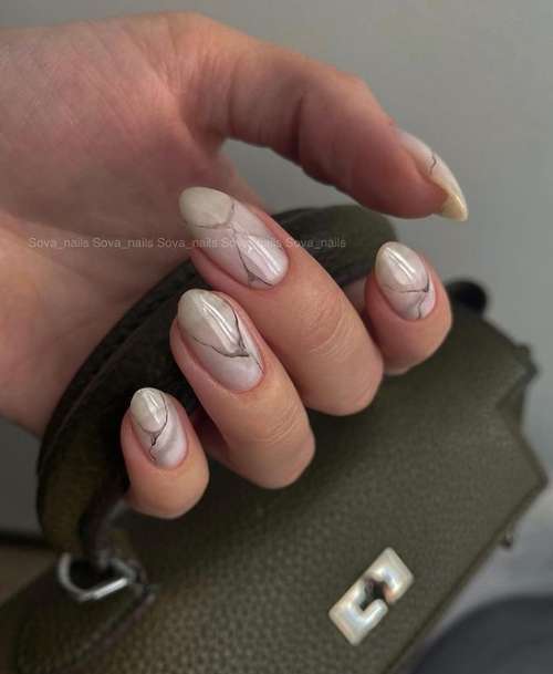 Manucure avec divorces 2026: conception d'ongles, actualité photo