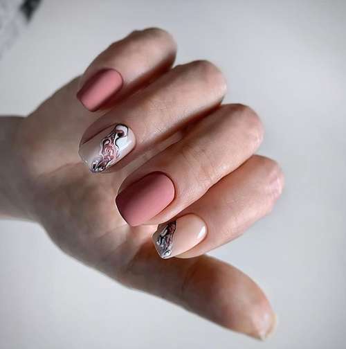 Manucure avec divorces 2026: conception d'ongles, actualité photo