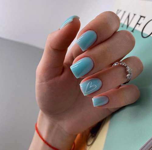 Manucure avec un motif pour les ongles courts: tendances 2026, photos