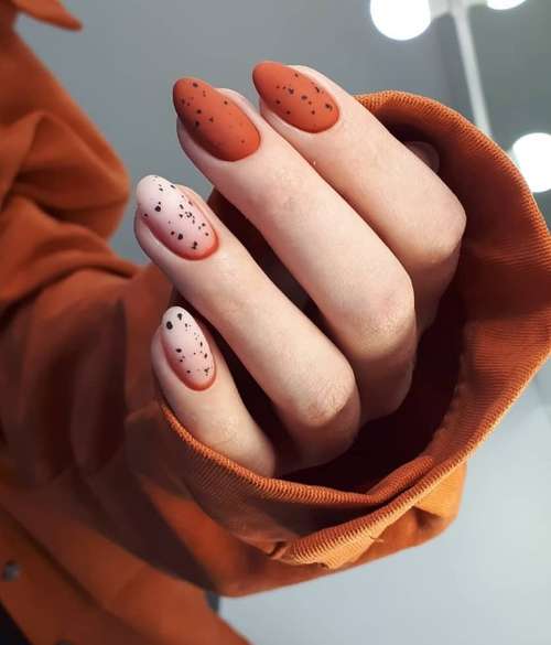 Dégradé laiteux sur les ongles : manucure tendance 2026, photo