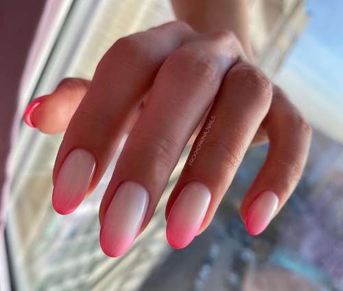 Dégradé laiteux sur les ongles : manucure tendance 2026, photo