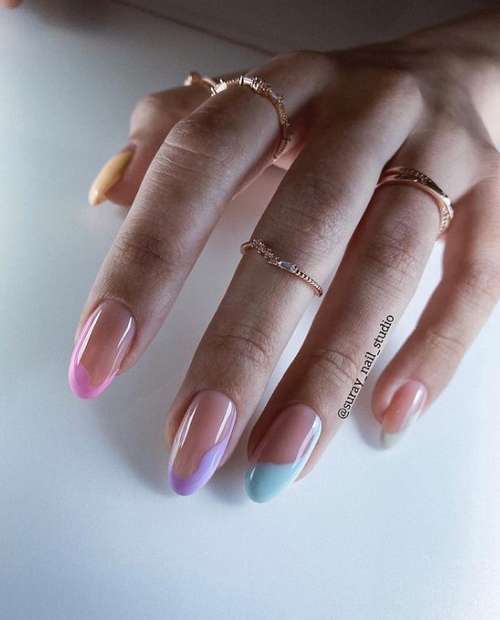 Manucure translucide avec un design 2025-2026: nouveautés photo