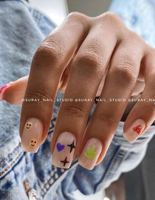 Manucure translucide avec un design 2025-2026: nouveautés photo