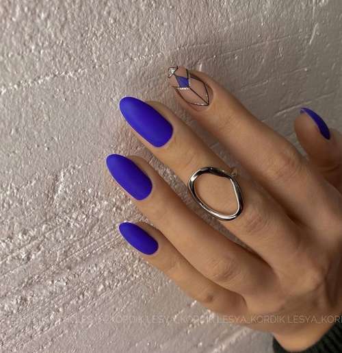 Manucure translucide avec un design 2025-2026: nouveautés photo