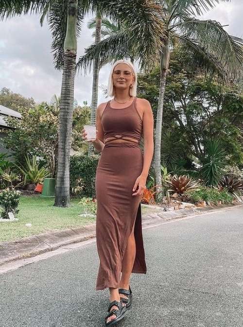 Jupes fendues à la mode: photos avec quoi porter, tendances 2026