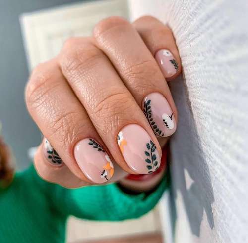 Manucure beige 2025-2026: nouveaux designs d'ongles