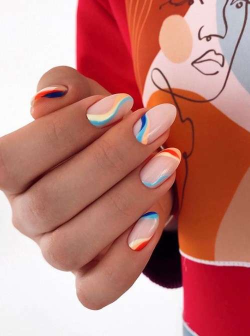 Manucure beige 2025-2026: nouveaux designs d'ongles