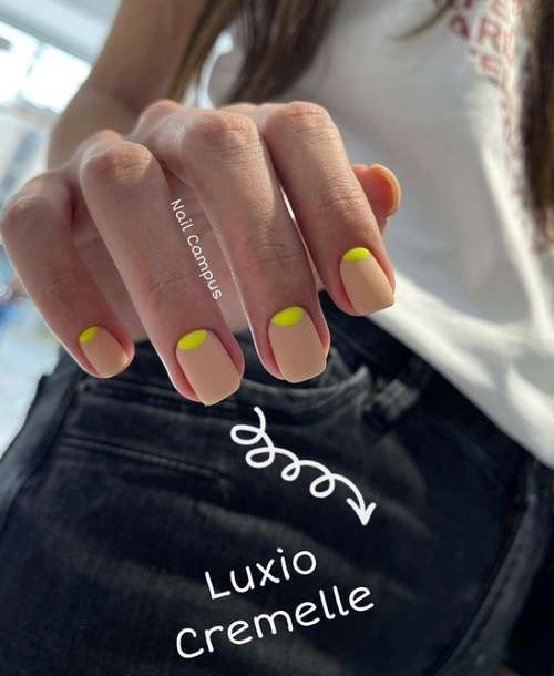 Manucure beige 2025-2026: nouveaux designs d'ongles