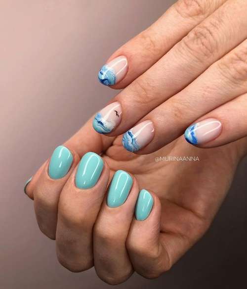 Manucure marine différentes mains