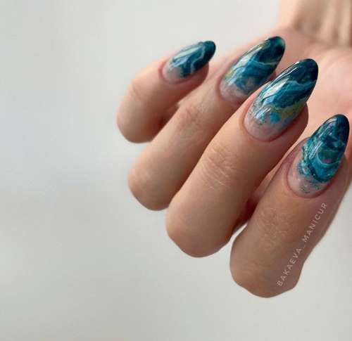 Manucure marine 2026: nouveaux designs d'ongles en mer, photos