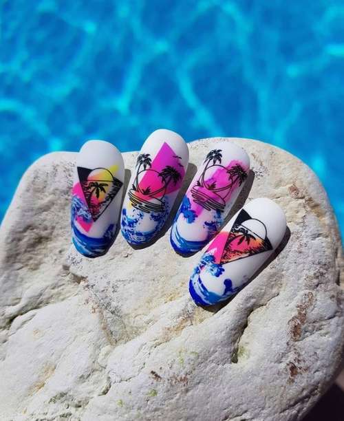 Manucure marine 2026: nouveaux designs d'ongles en mer, photos