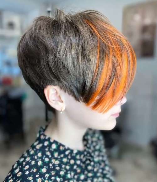 Coupe de cheveux pour une adolescente