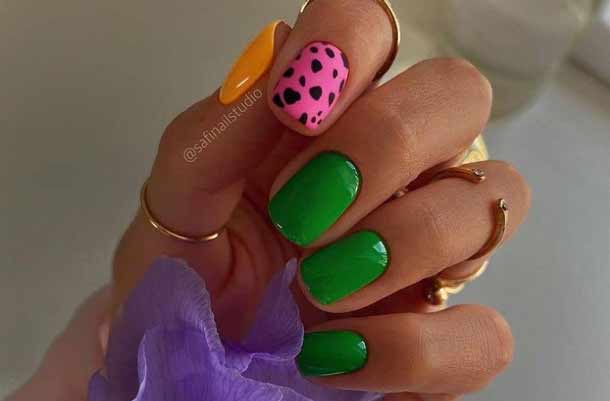 Conception lumineuse de nouveautés photo pour les ongles