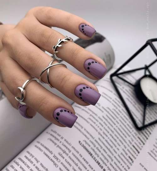 Manucure lunaire 2025-2026: photos, nouveaux designs d'ongles