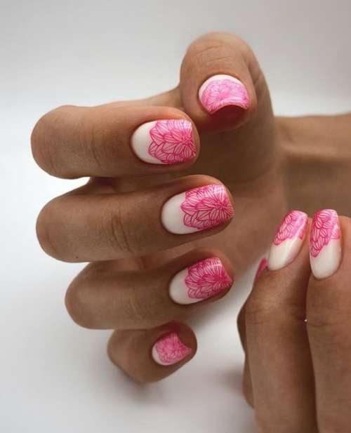 Manucure avec des feuilles: design 2025-2026, nouveaux articles sur la photo