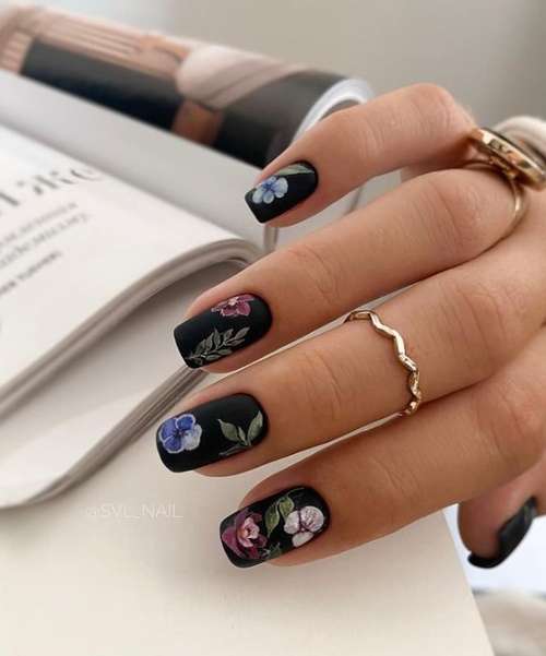 Manucure avec des feuilles: design 2025-2026, nouveaux articles sur la photo