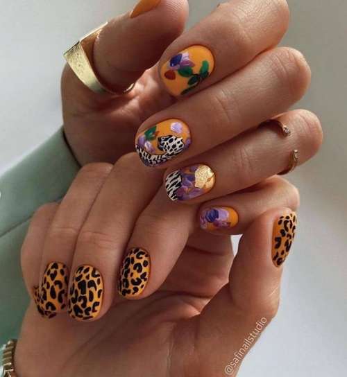 Manucure avec de l'or 2025-2026: nouveautés design tendance