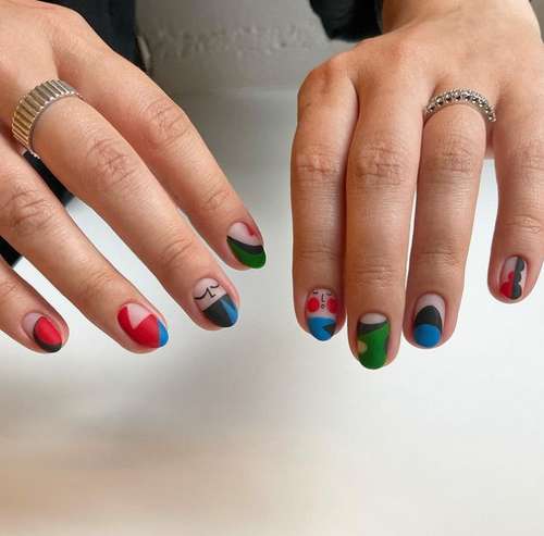 Différents designs d'ongles : une nouvelle tendance 2025-2026, photo