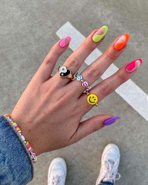 Différents designs d'ongles : une nouvelle tendance 2025-2026, photo