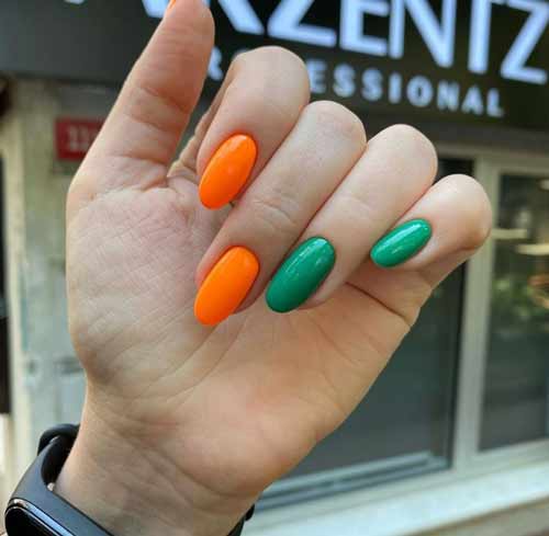 Manucure bicolore vert foncé