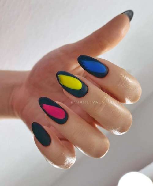 Tendances manucure automne-hiver 2025-2026 : les tendances en photo